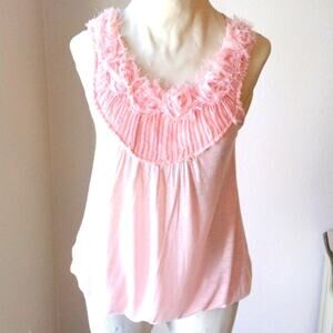 Iz Byer Summer Top Sz S Pink 3D Floral Neck Sleeveless Feminine Preppy T-shirt